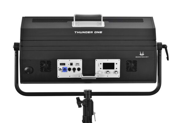 Prolycht Thunder One LED Panel RGBAW 450W - Image 2