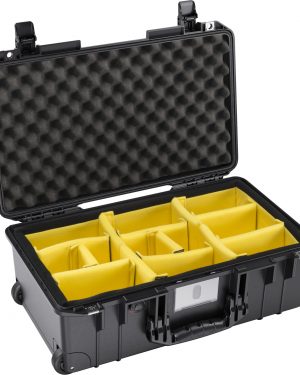 Pelican 1535AIR Case With Dividers Black