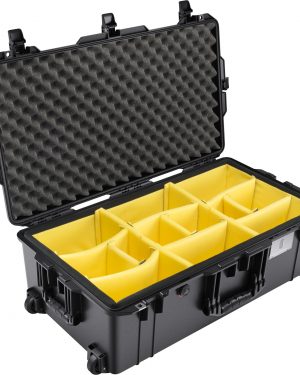 Pelican 1615AIR Case With Dividers Black