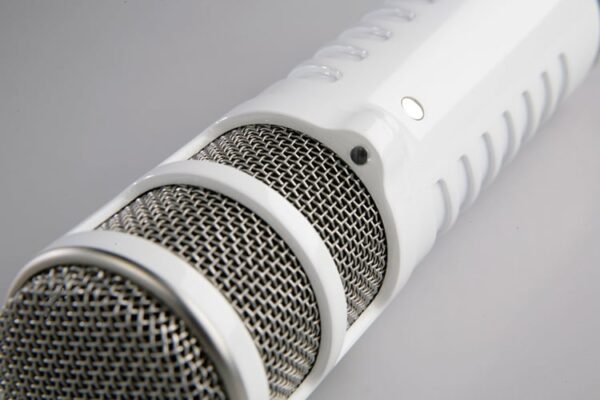 Rode Podcaster MK2 USB Broadcast Quality Microphone - Image 4