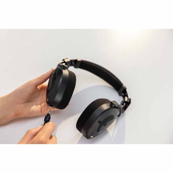 Rode NTH-100 (Professional Studio Headphones) - Image 22