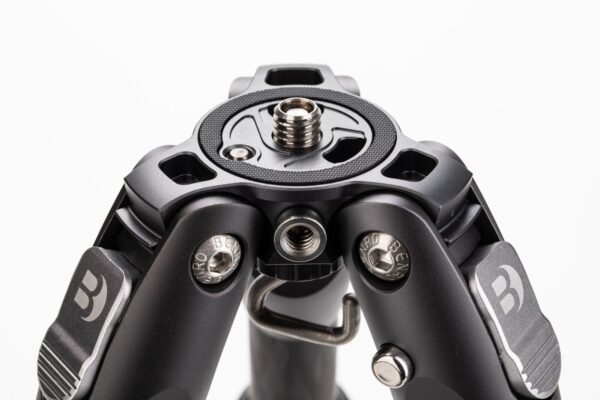 Benro Tortoise 03C Carbon Fibre 3 Section Photo Tripod Twist Lock - Image 3