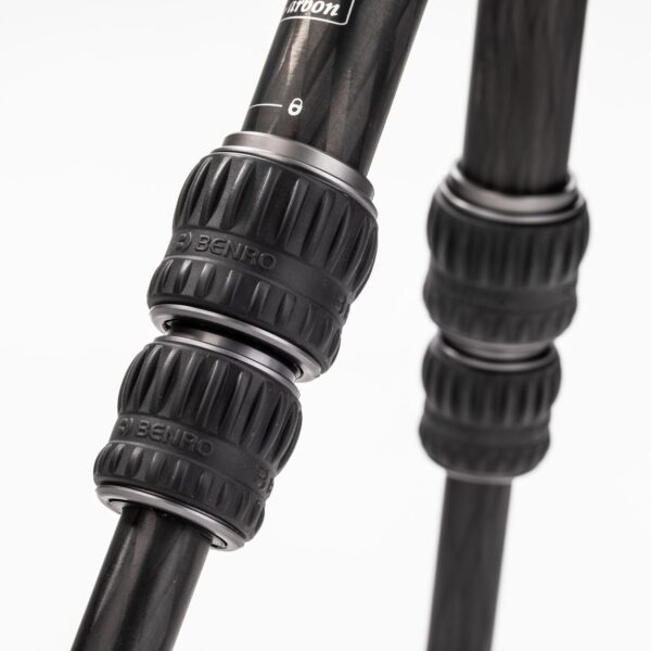 Benro Tortoise 03C Carbon Fibre 3 Section Photo Tripod Twist Lock - Image 8
