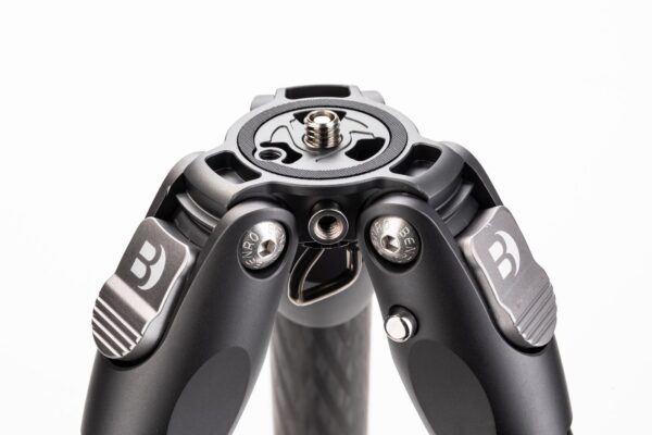 Benro Tortoise 35C Carbon Fibre 5 Section Photo Tripod Twist Lock - Image 3