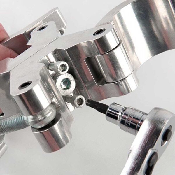 Chauvet DJ CTC-50SCL Load Rated Swivel Coupler (50mm) Lockable - Image 2