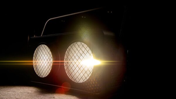 Chauvet DJ Shocker 2 Dual Zone Blinder Warm White 85W COB LEDs - Image 5