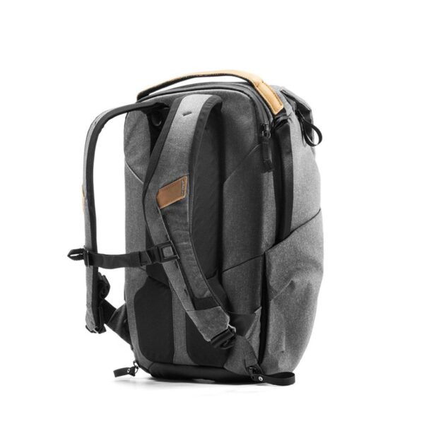 Peak Design Everyday Backpack 20L v2, Charcoal - Image 2