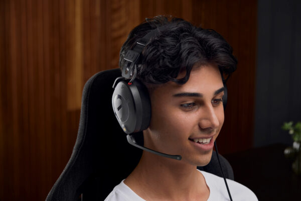 Rode NTH-100M (Professional Studio Headset) - Image 5