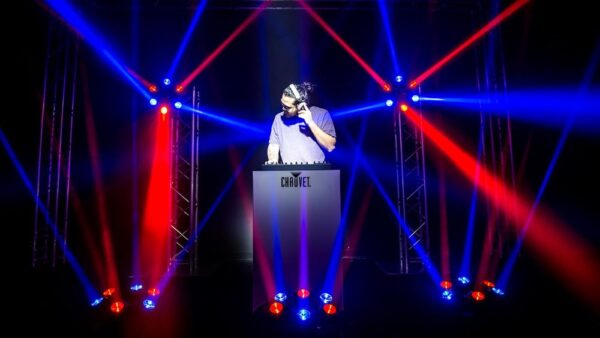 Chauvet DJ Helicopter Q6 LED Multi-Effect Light - Image 5