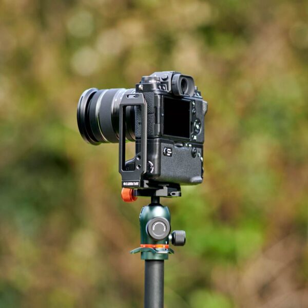 3 Legged Thing - QR11 2.0 115mm Arca L-Bracket for Full Body Cameras - DARKNESS - Image 7