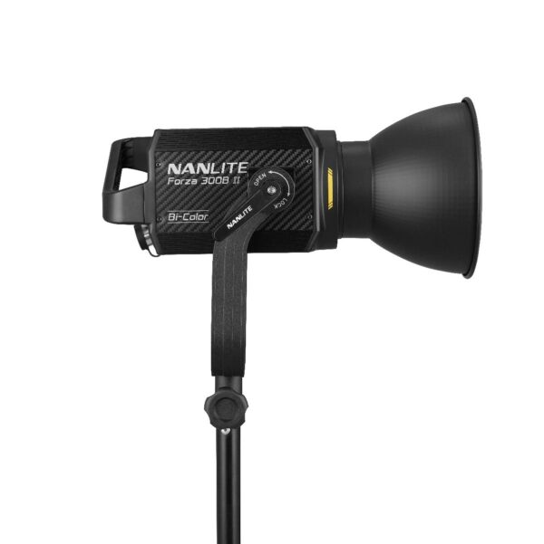 Nanlite Forza 300B II Bi-Colour LED monolight - Image 10