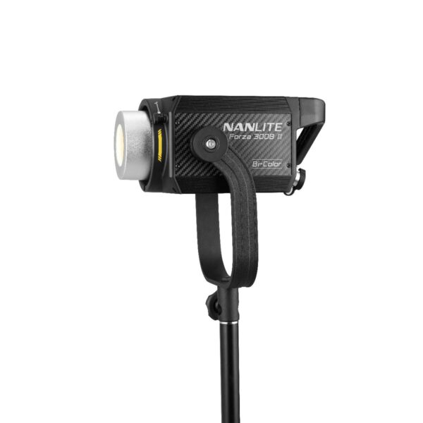 Nanlite Forza 300B II Bi-Colour LED monolight - Image 3
