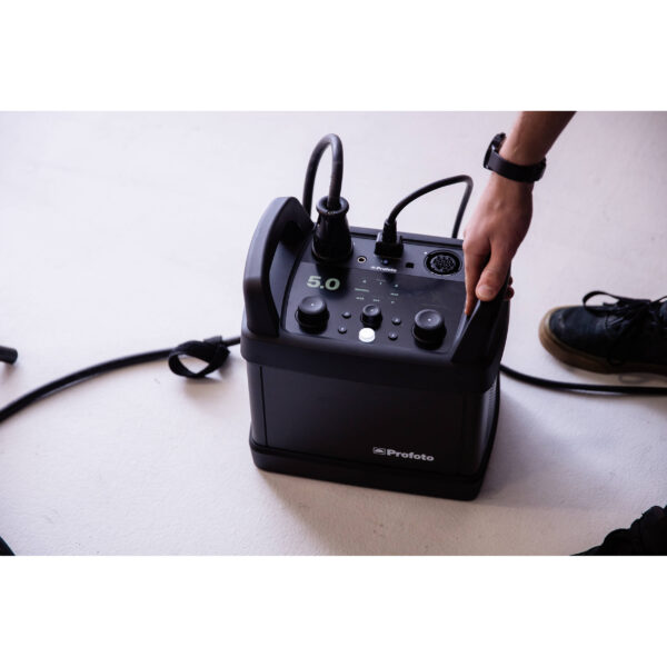 Profoto Pro-11 2400 Flash Power Pack - Image 6