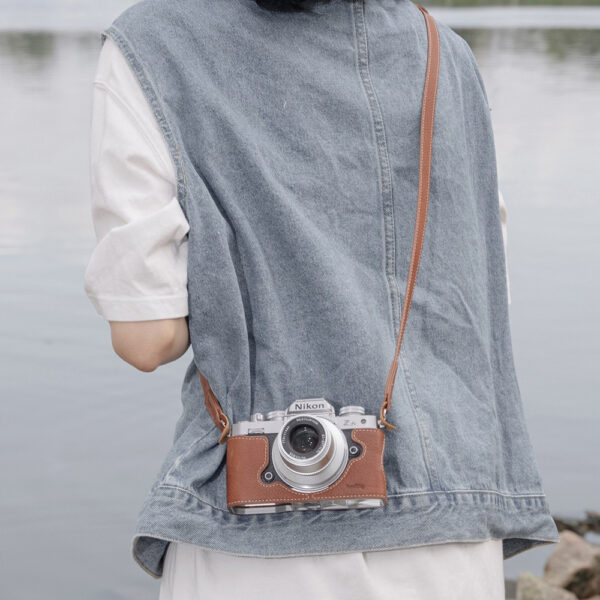 SmallRig Half Camera Leather Case Kit with Shoulder Strap for Nikon Z fc 3481 - Image 4