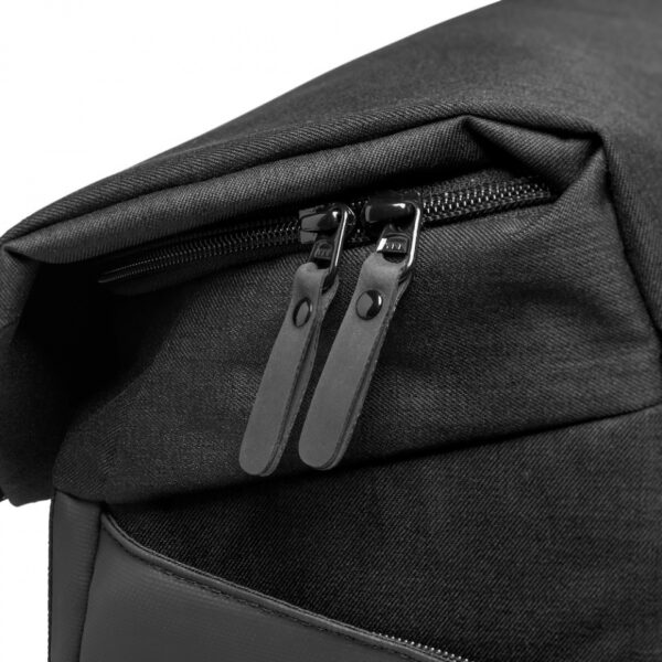 Manfrotto MB CH-BP-30 Chicago Camera Backpack Small for DSLR/CSC - Image 24