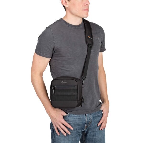 Lowepro LP37181-PWW ProTactic Utility Bag 100 AW - Image 4