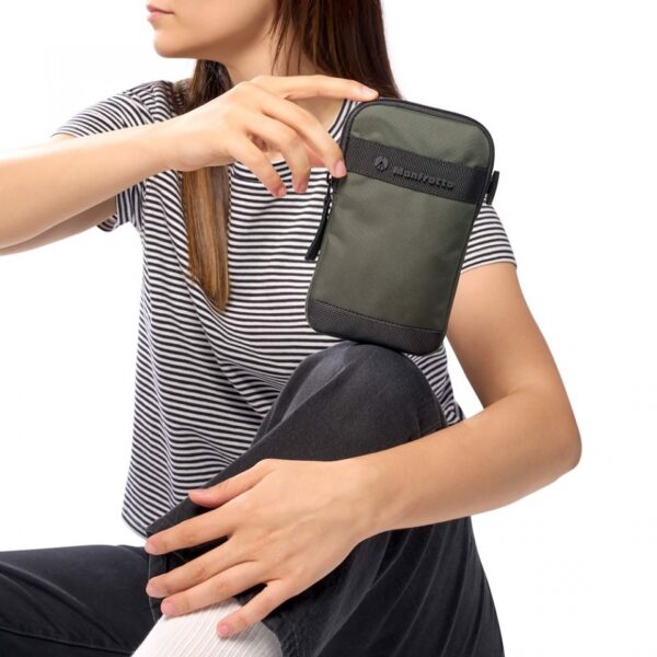 Manfrotto MB MS2-CB Street Crossbody Pouch - Image 7