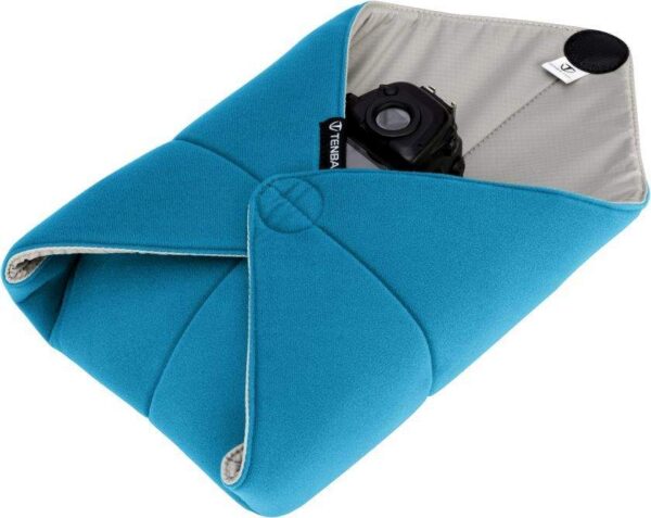Tenba Tools 40cm (16in) Protective Wrap Blue - Image 2