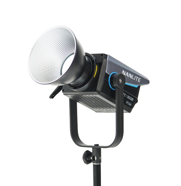 Nanlite FC-300B LED Monolight Bicolour 300W - Image 3