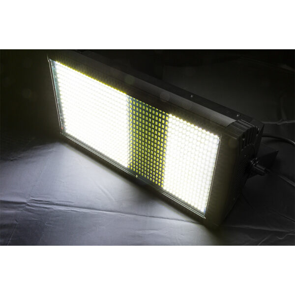 BeamzPro BS1000 Strobe Flood Blinder LED - Cool White - Image 8
