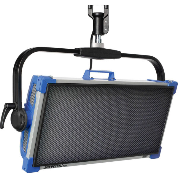 Arri SkyPanel S60 Pro Blue/Silver incl. Diffusion - Image 2