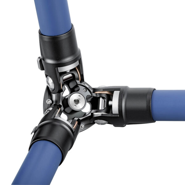 Leofoto LP-324C Poseidon Series 4 Section Water Resistant Carbon Fibre Tripod with Blue LH-40LR Ball Head - Image 7