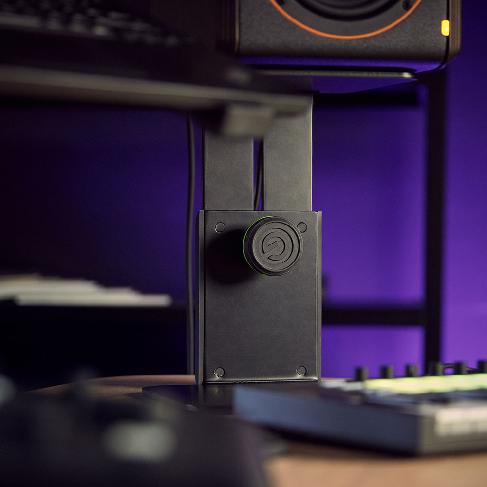 Gravity GSP3102CB Compact Studio Monitor Table Stand - Image 5